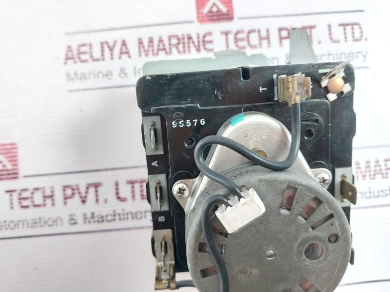 Vulcan Hart M460-g 25A.250Vac (Htr) Frigidaire Dryer Timer Control