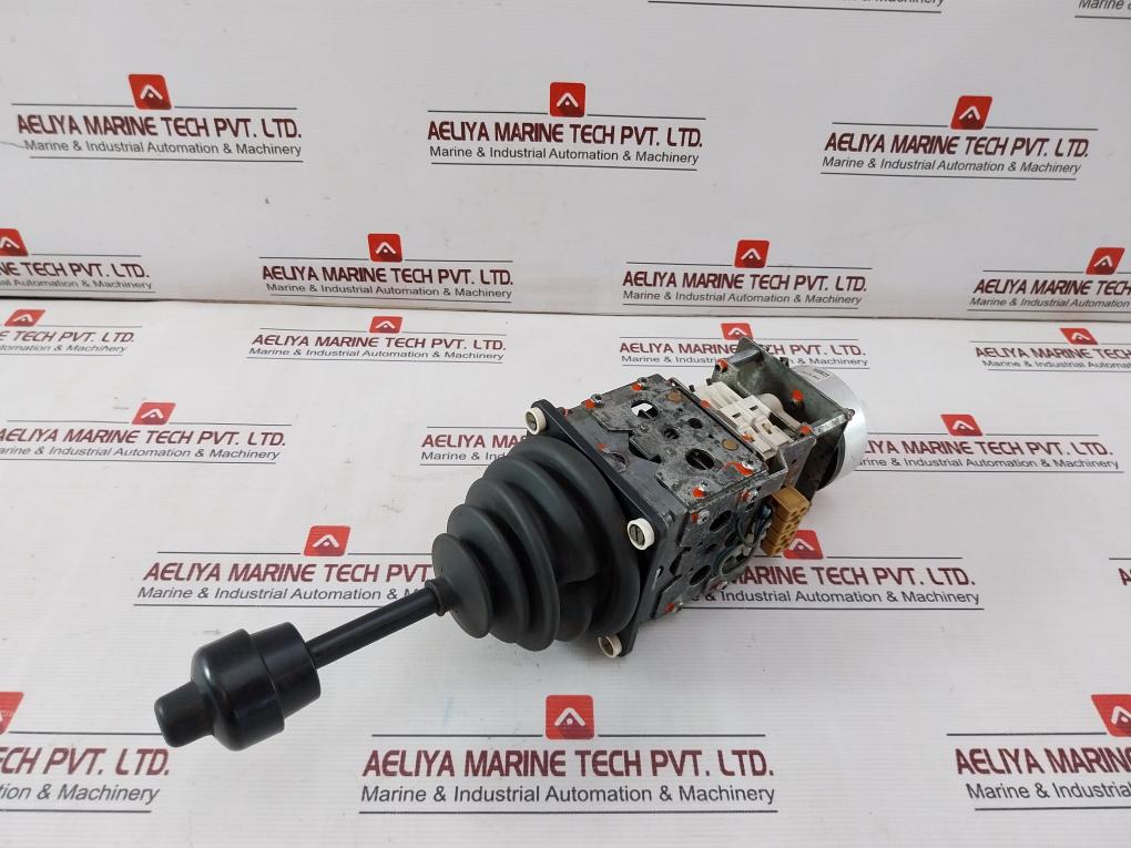 W.Gessmann P5100500005 Industrial Joystick Controller 5Kohm 2A 250V