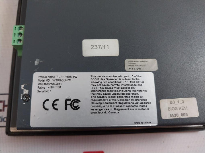 W10Ia3S-pm 10.1” Industrial Panel Pc