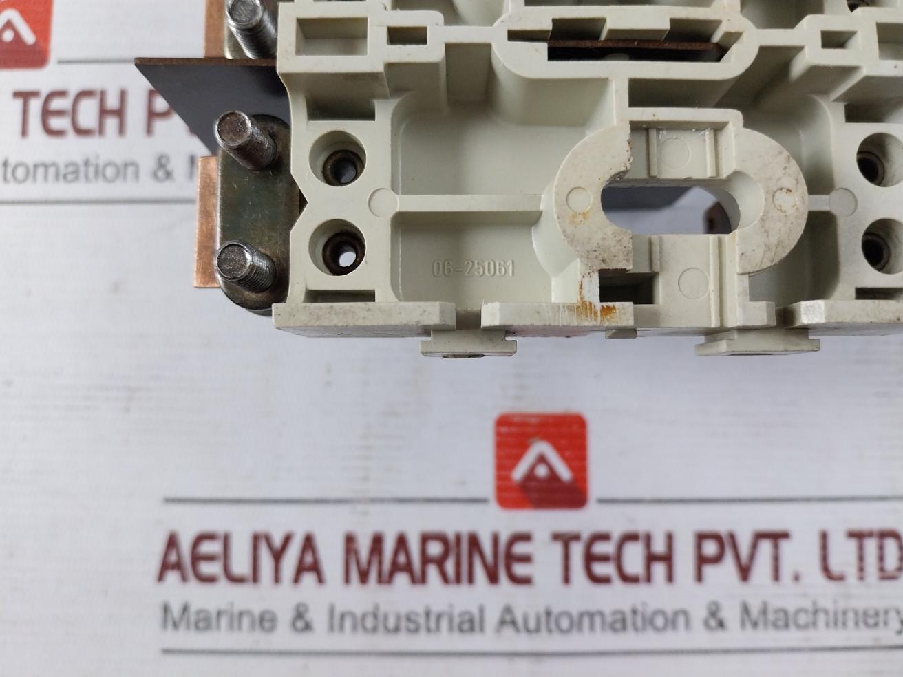 Weber 06-25061 Fuse Base Block 160/100A 660V~