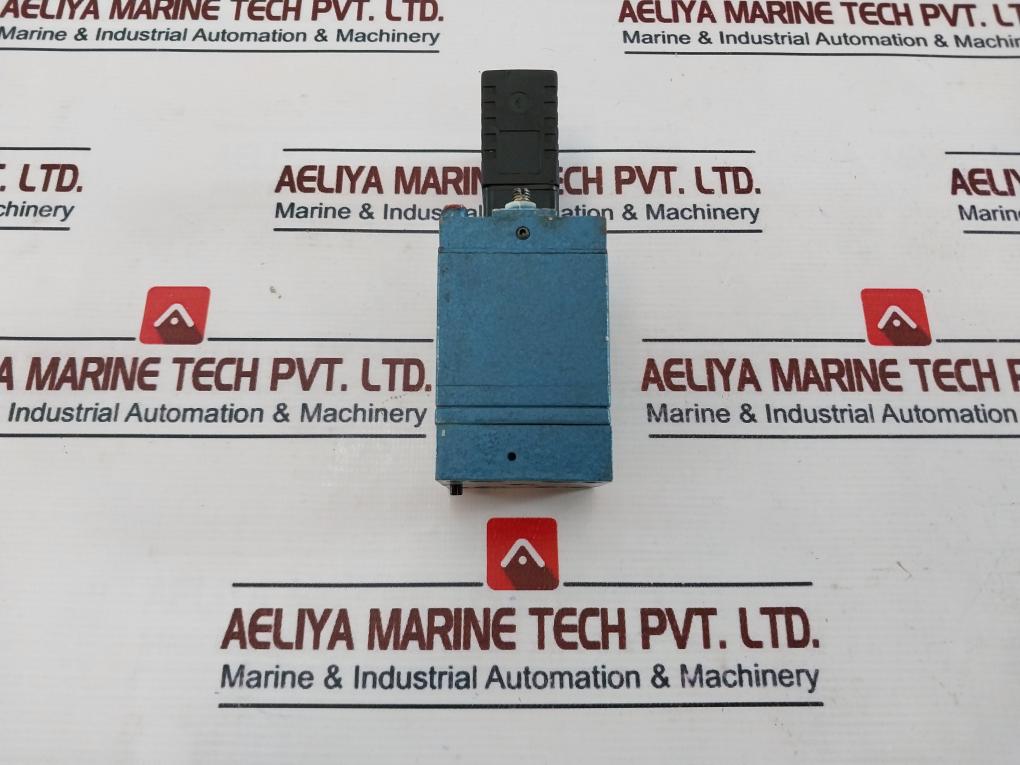 WABCO 3410400060 Pneumatic/Solenoid Pressure Switch