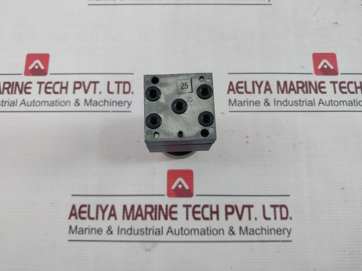 Wabco 3526010500 Directional Control Valve W/ Pressure Gauge 0 To 10 Bar