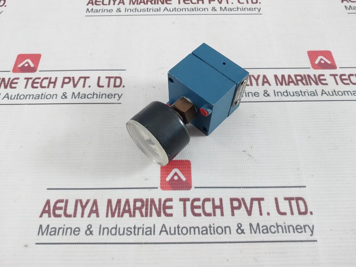 Wabco 3526010520 Pneumatic Control Valve With Gauge 0-6 Bar