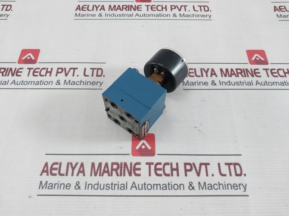 Wabco 3526010520 Pneumatic Control Valve With Gauge 0-6 Bar