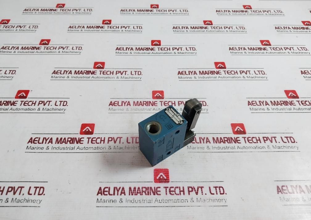 Wabco 3630070000 Roller Lever Pneumatic Directional Valve 002