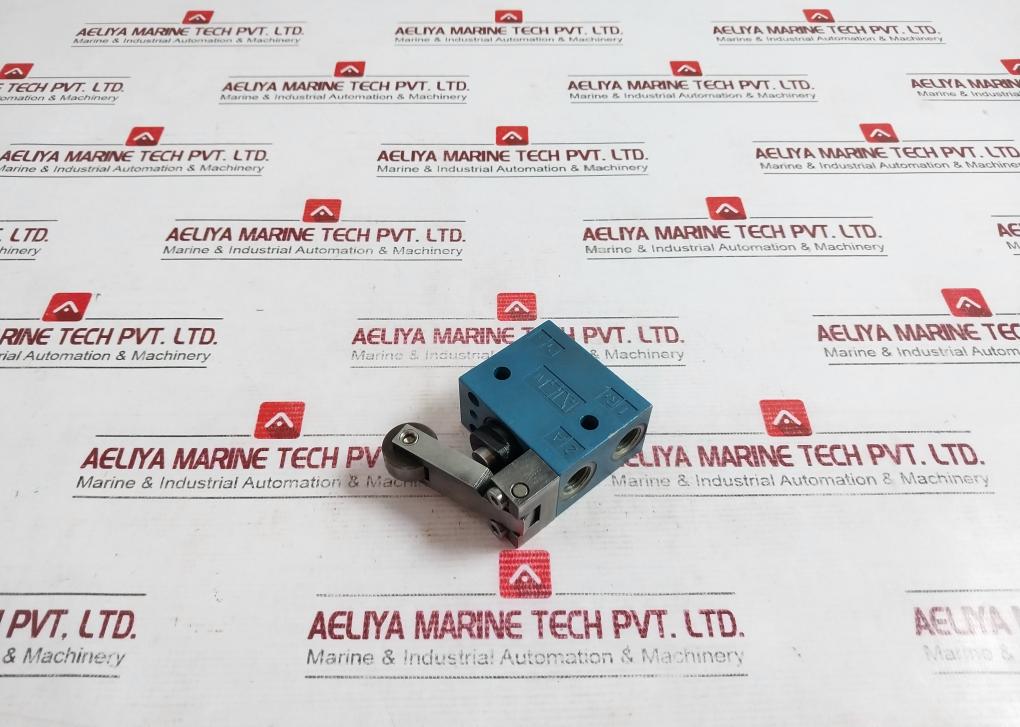 Wabco 3630070000 Roller Lever Pneumatic Directional Valve 002