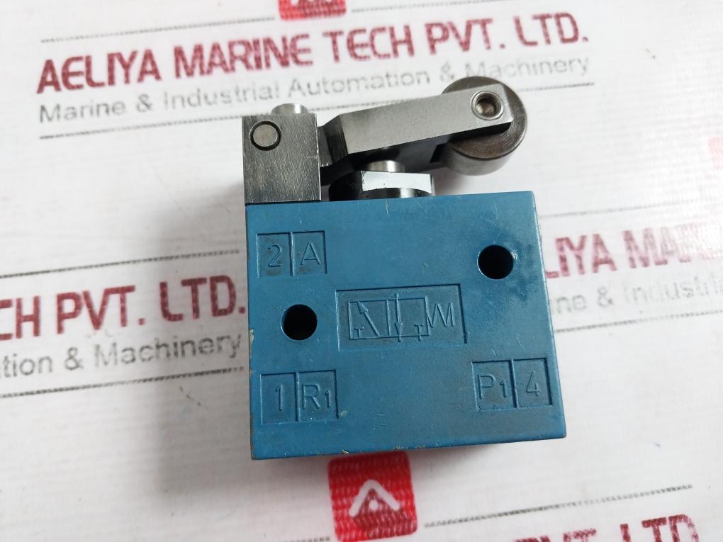Wabco 3630070000 Roller Lever Pneumatic Directional Valve 002