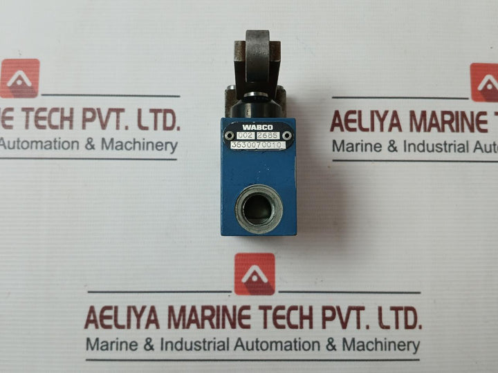 Wabco 3630070010 Pneumatic Directional Valve USED