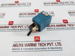 Wabco 3631270000 Direction Control Valve