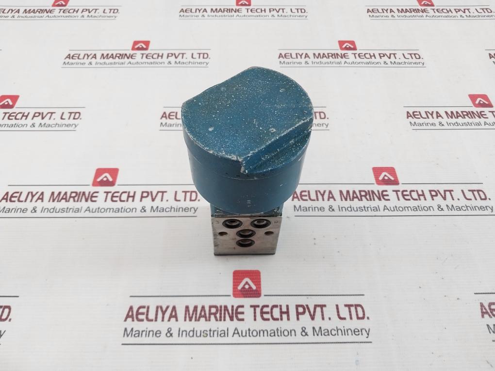 Wabco 3710302000 Pneumatic Directional Control Valve 002 3085