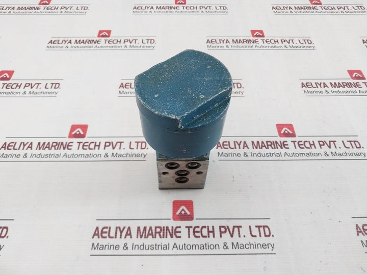 Wabco 3710302000 Pneumatic Directional Control Valve 002 3085