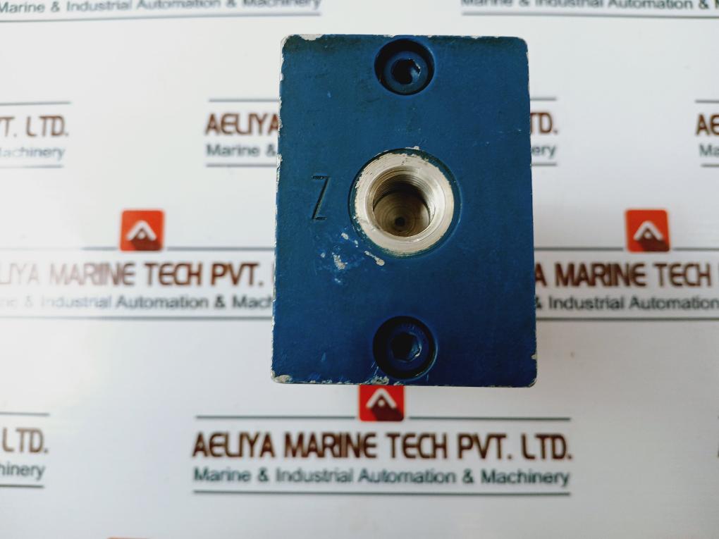 Wabco 3710700990 Air-pilot Pneumatic Directional Valve