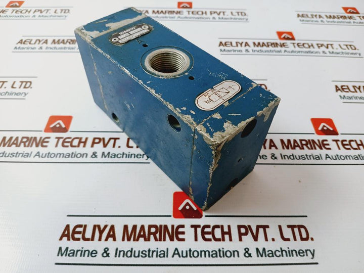 Wabco 3710700990 Air-pilot Pneumatic Directional Valve