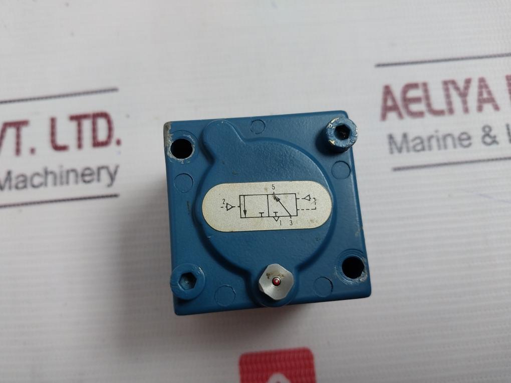 Wabco 3712010000 Directional Control Valve