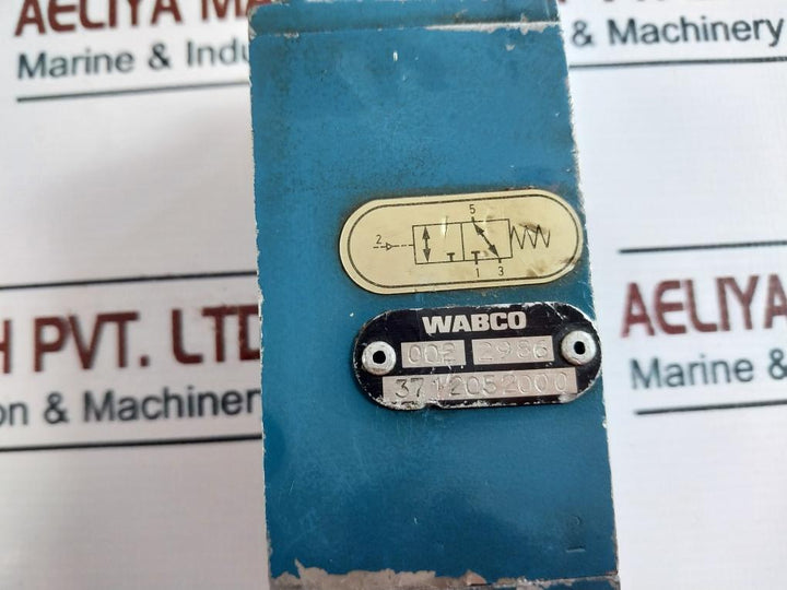 Wabco 3712052000 Pneumatic Directional Valve 002 2986