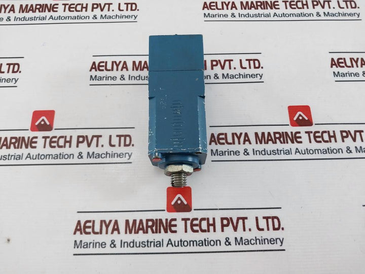 Wabco 3712090050 Directional Control Valve