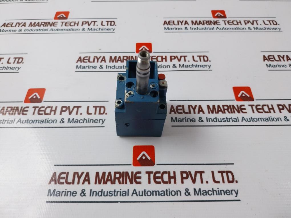 Wabco 3722250220 Pneumatic Directional Valve