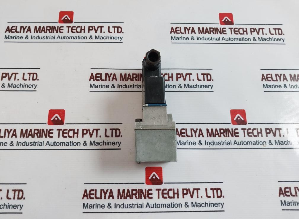 Wabco 372 225 022 0 Pneumatic Valve 24V