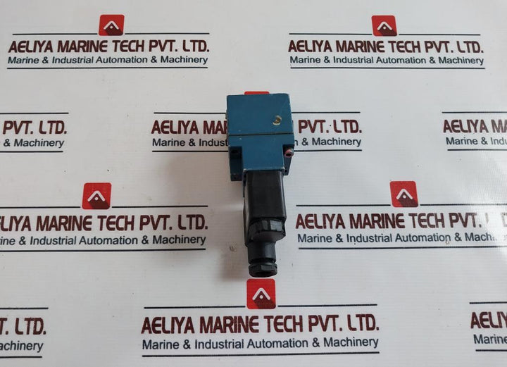 Wabco 3722250220 Pneumatic Valve 542 030 922 0