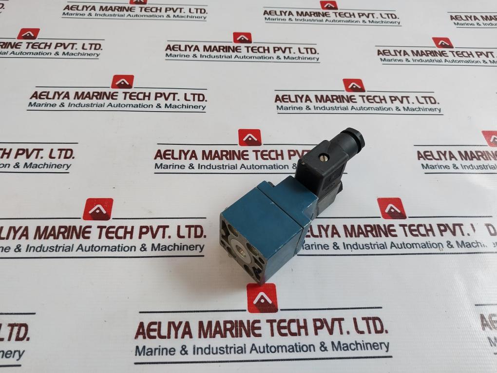 Wabco 3722250220 Pneumatic Valve 542 030 922 0