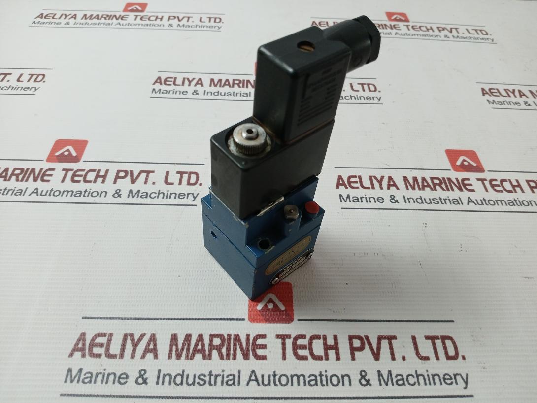 Wabco 3722260220 Pneumatic Directional Valve 24V 250Ma 100%Ed 10Bar