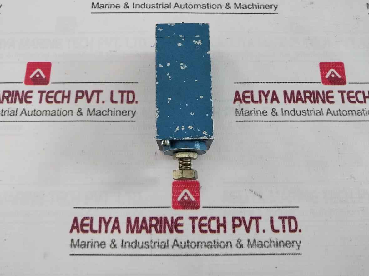 Wabco 3750239200 Pressure Reducing Valve 002 3479