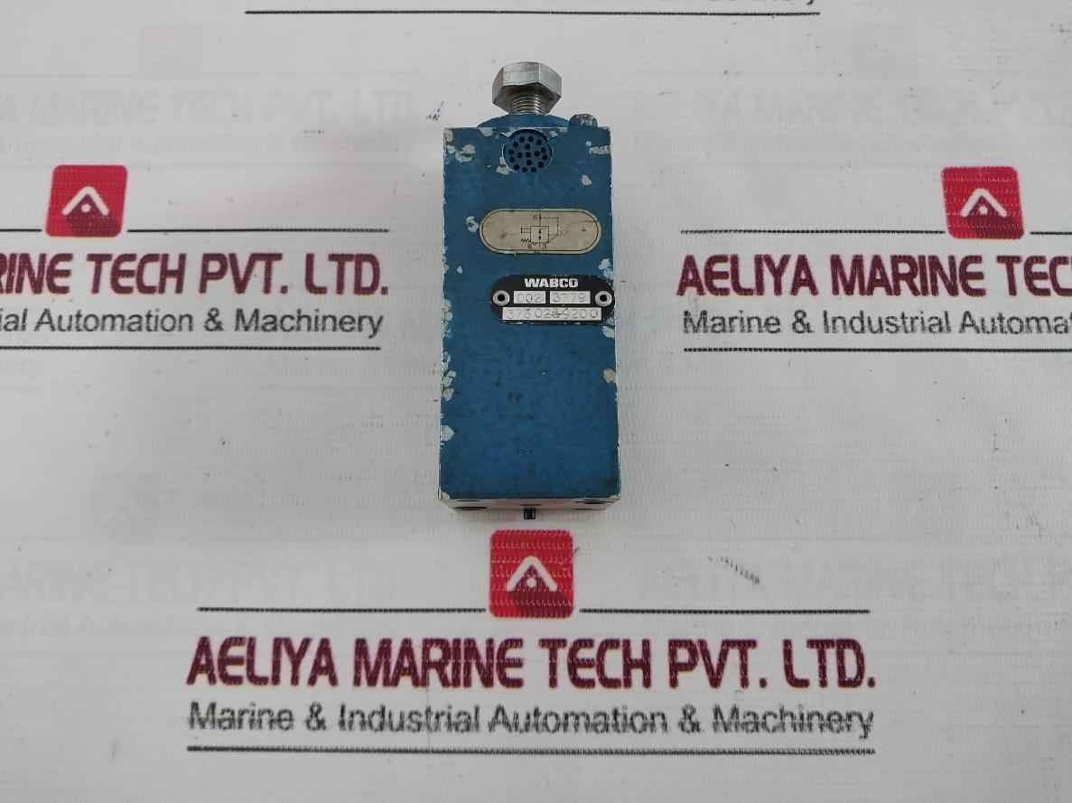 Wabco 3750239200 Pressure Reducing Valve 002 3779