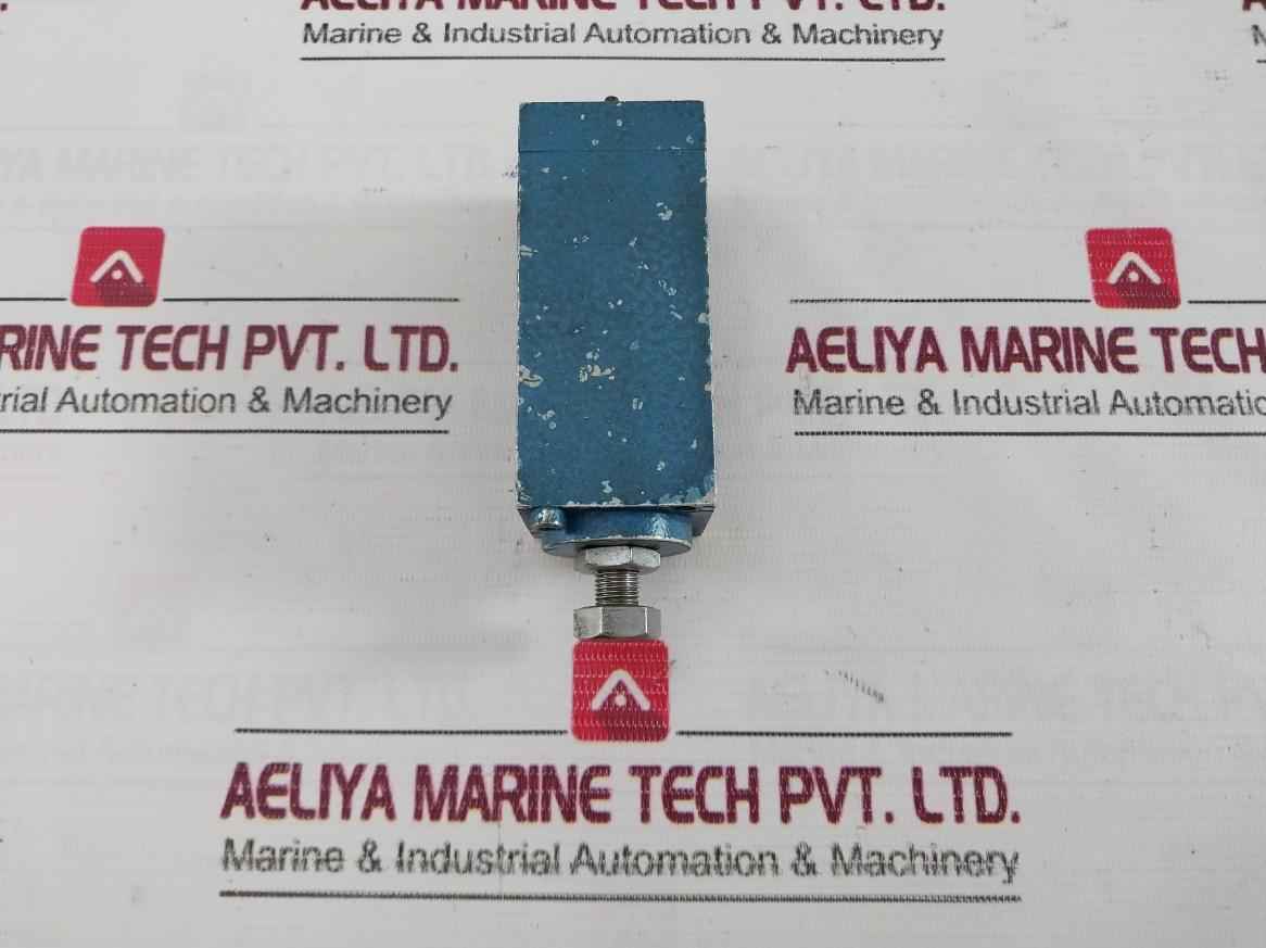 Wabco 3750239200 Pressure Reducing Valve 002 3779