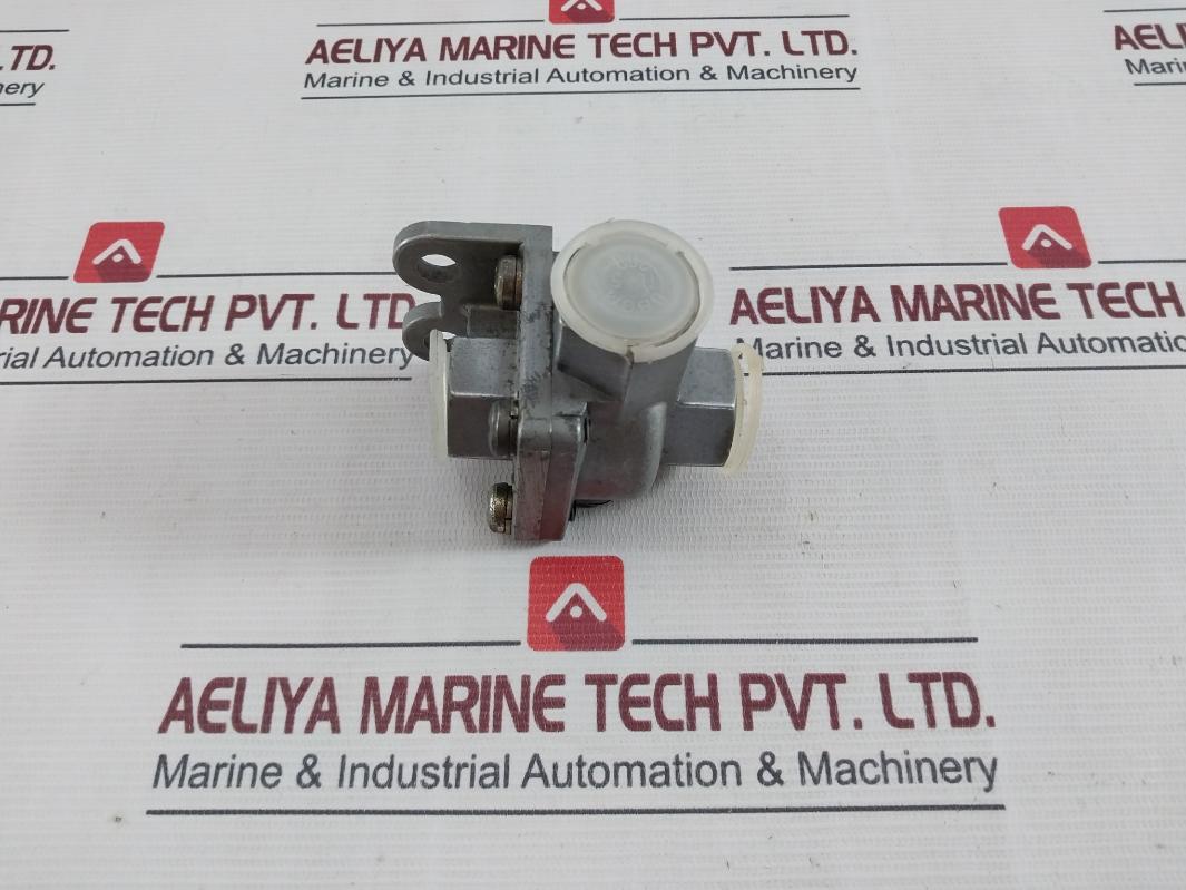 Wabco 4342021000 Double Check Valve 434.202.652.6 12/19-2