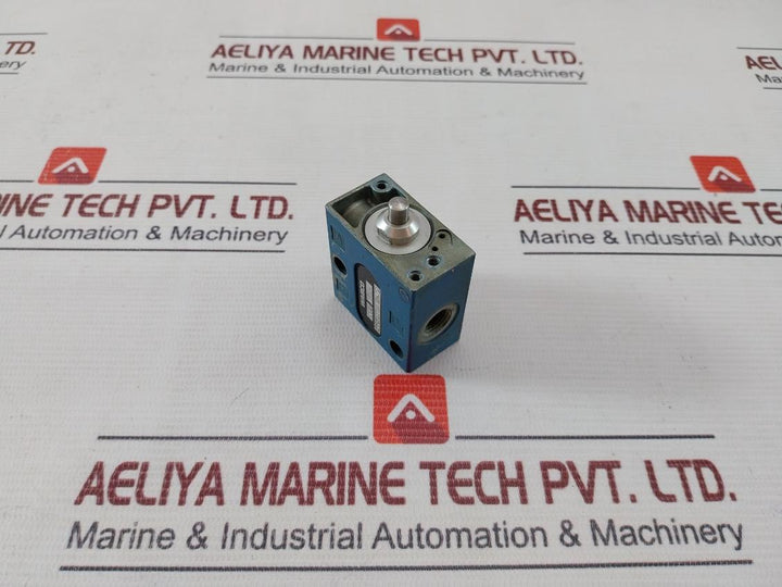 Wabco 5630101240 Push Button Pneumatic Directional Control Valve