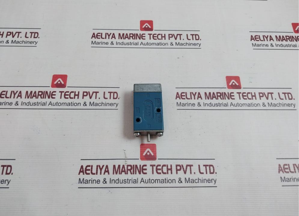 Wabco 5630700000 Directional Control Valve 002 1092