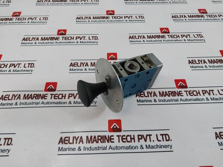 Wabco 5631121200 Pneumatic Valve