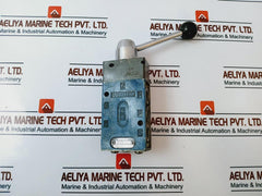 Wabco 5631270000 Hand Lever Pneumatic Directional Valve