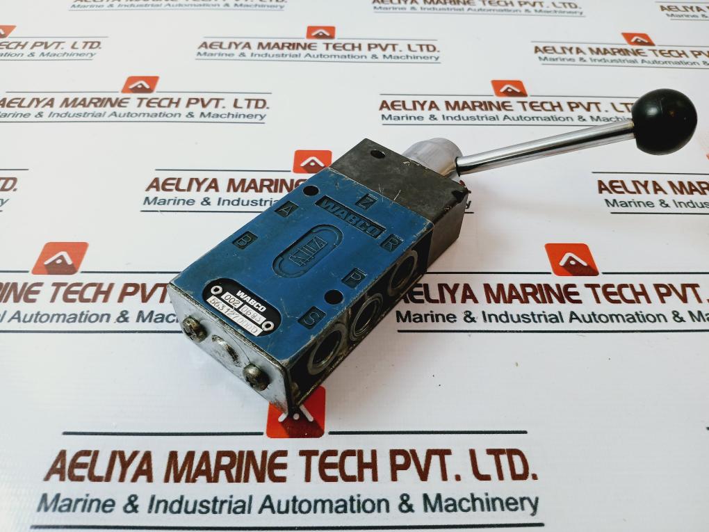 Wabco 5631270000 Hand Lever Pneumatic Directional Valve