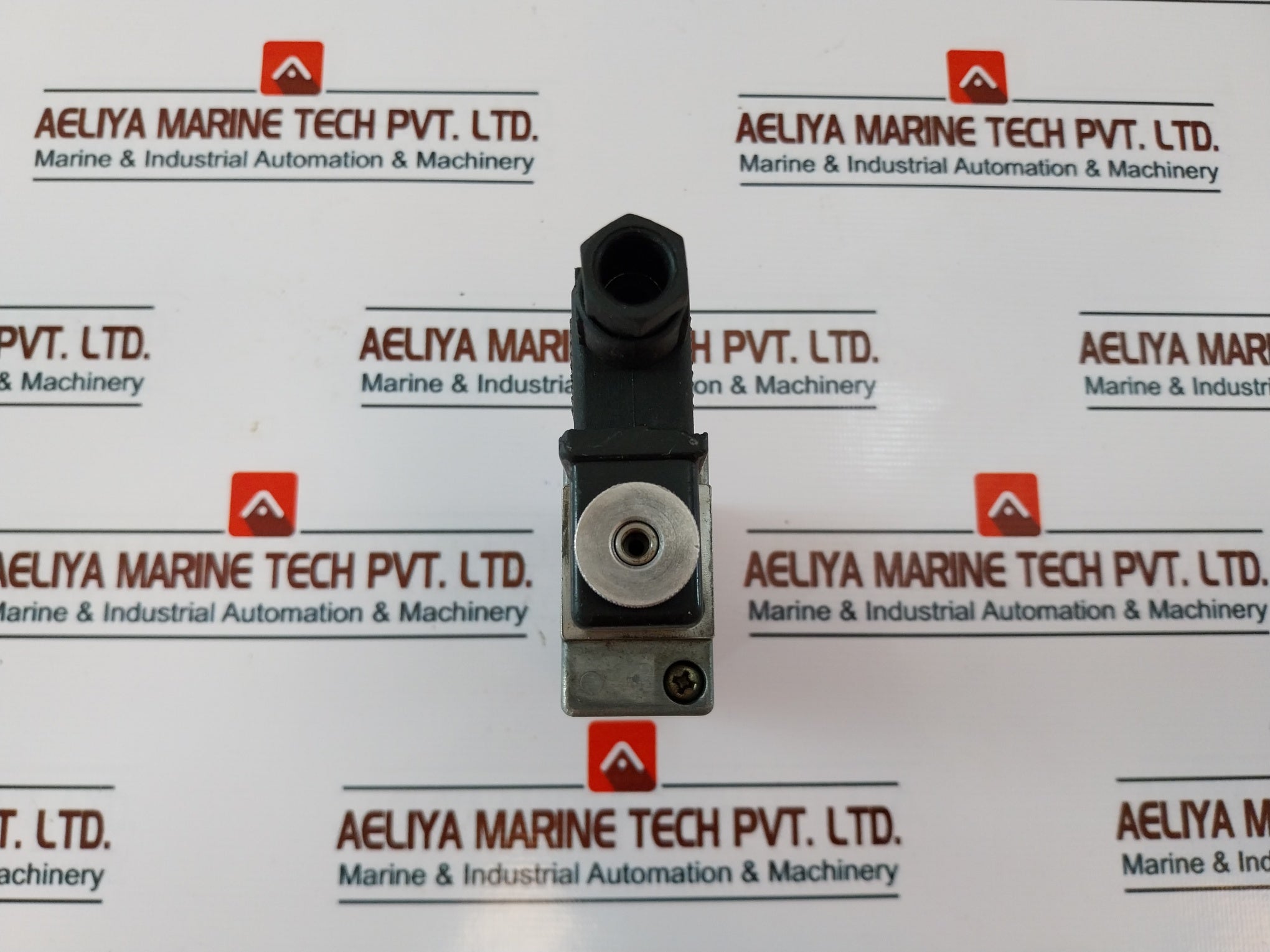 Wabco 5722022220 Solenoid Valve 002 0686