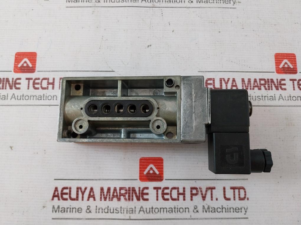 Wabco 5726162020 Pneumatic Valve 24V Dc 187Ma 10 Bar