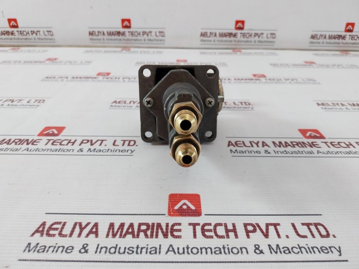Wabco P59332-1 Pilotair Lever Operated Valve 250 Psi