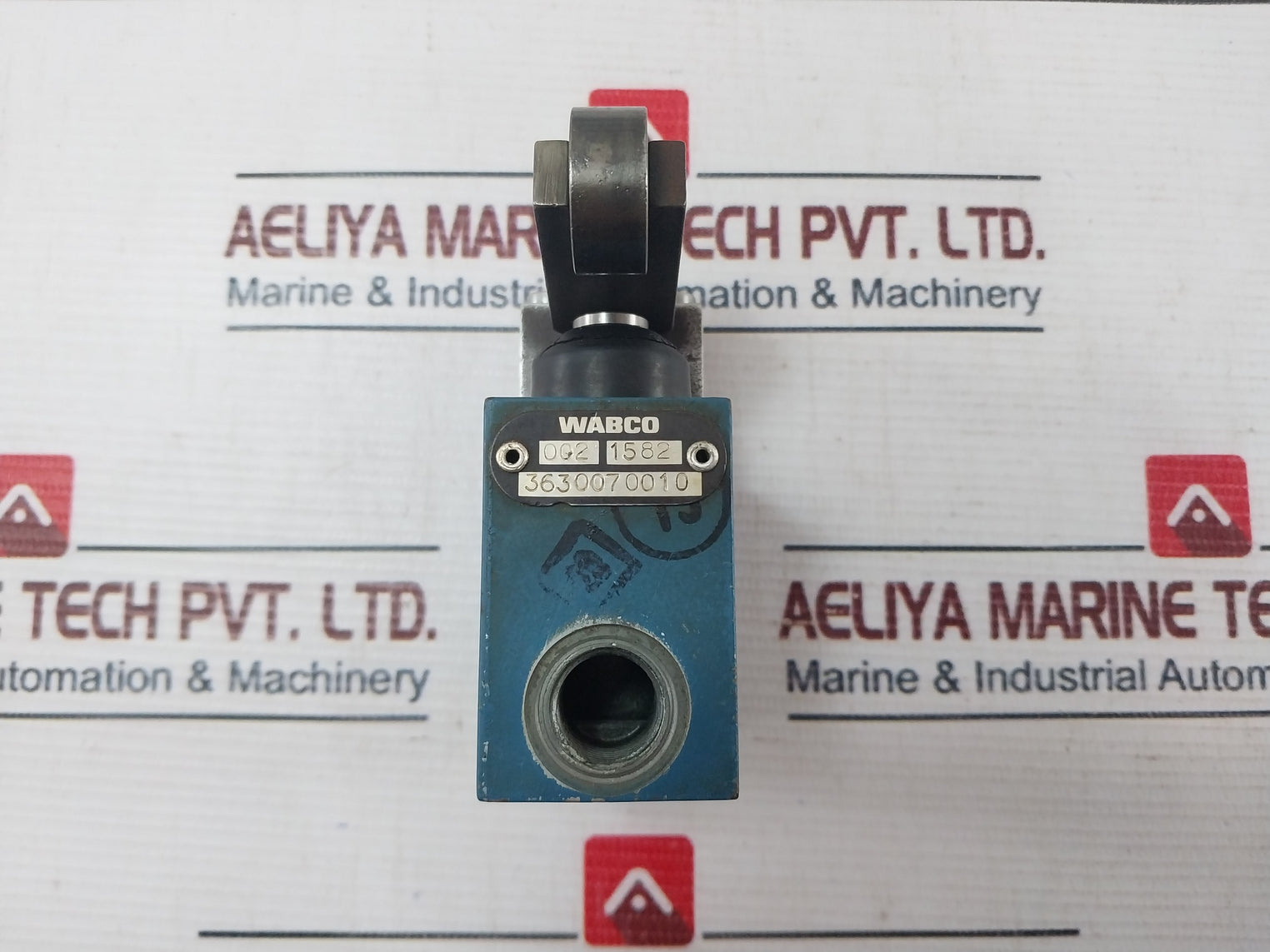 Wabco 3630070010 Pneumatic Directional Control Valve