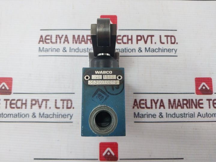 Wabco 3630070010 Pneumatic Directional Control Valve