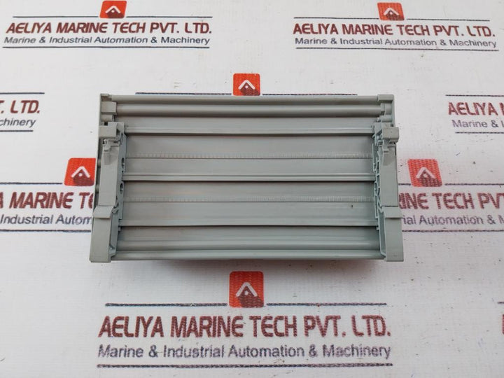 Wago Rm8-2c-d9/v2 Relay Board 24vdc Coil 5a 250vac 5a 30vdc