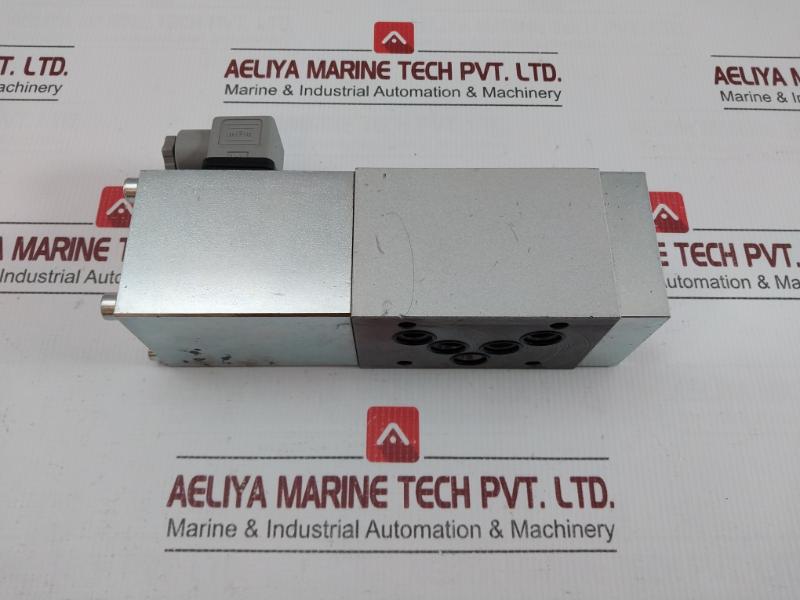 Wandfluh Directional Poppet Valve 24Vdc 160Bar Am32101A