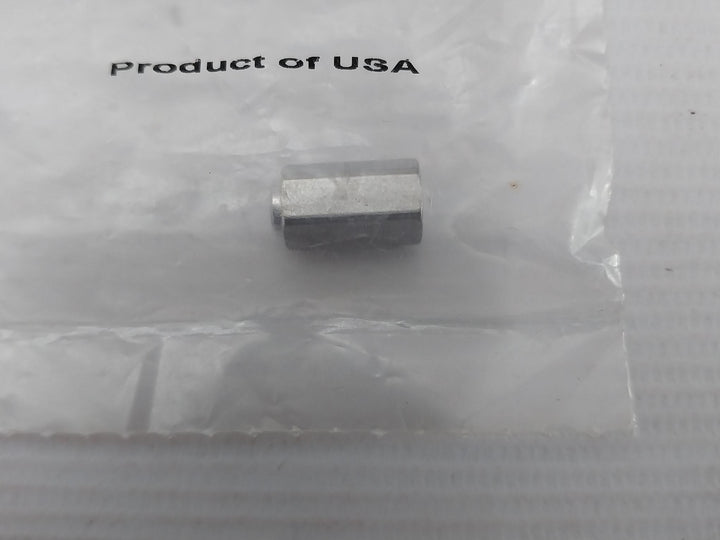 Wat084078 Fm 05 Waters Hex Cap Fitting