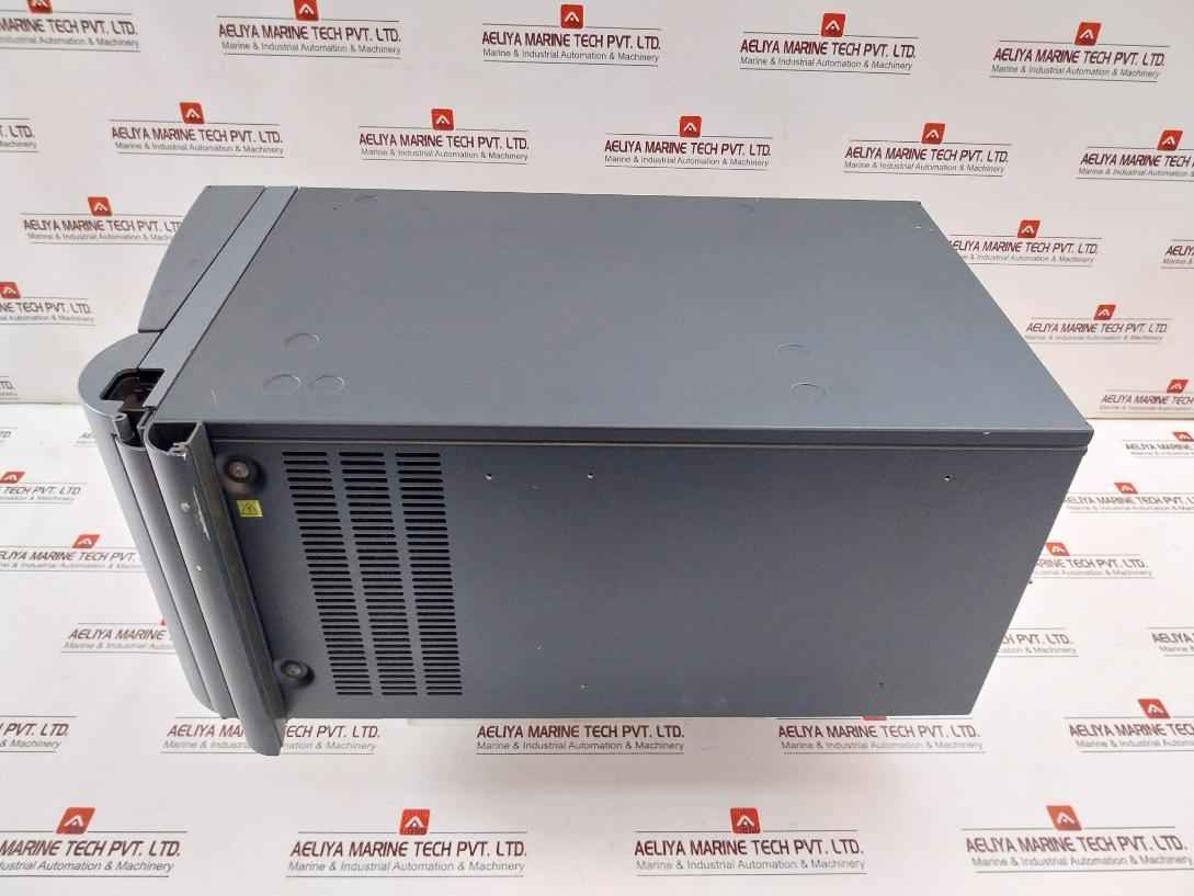 Waters 186015035 Acquity Upc2 Sample Manager 100-240V 50-60Hz 15Cm