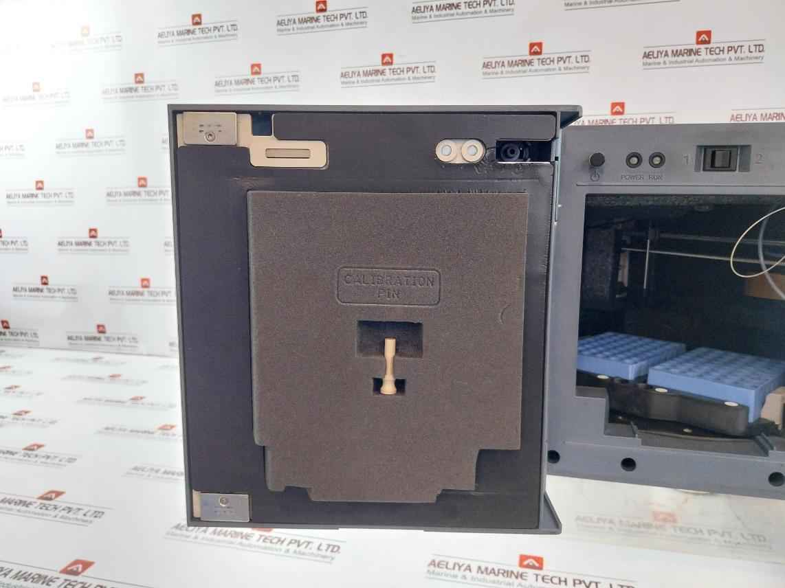 Waters 186015035 Acquity Upc2 Sample Manager 100-240V 50-60Hz 15Cm