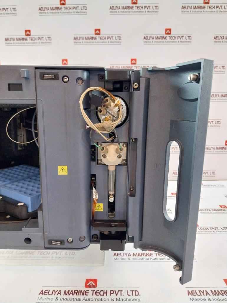 Waters 186015035 Acquity Upc2 Sample Manager 100-240V 50-60Hz 15Cm