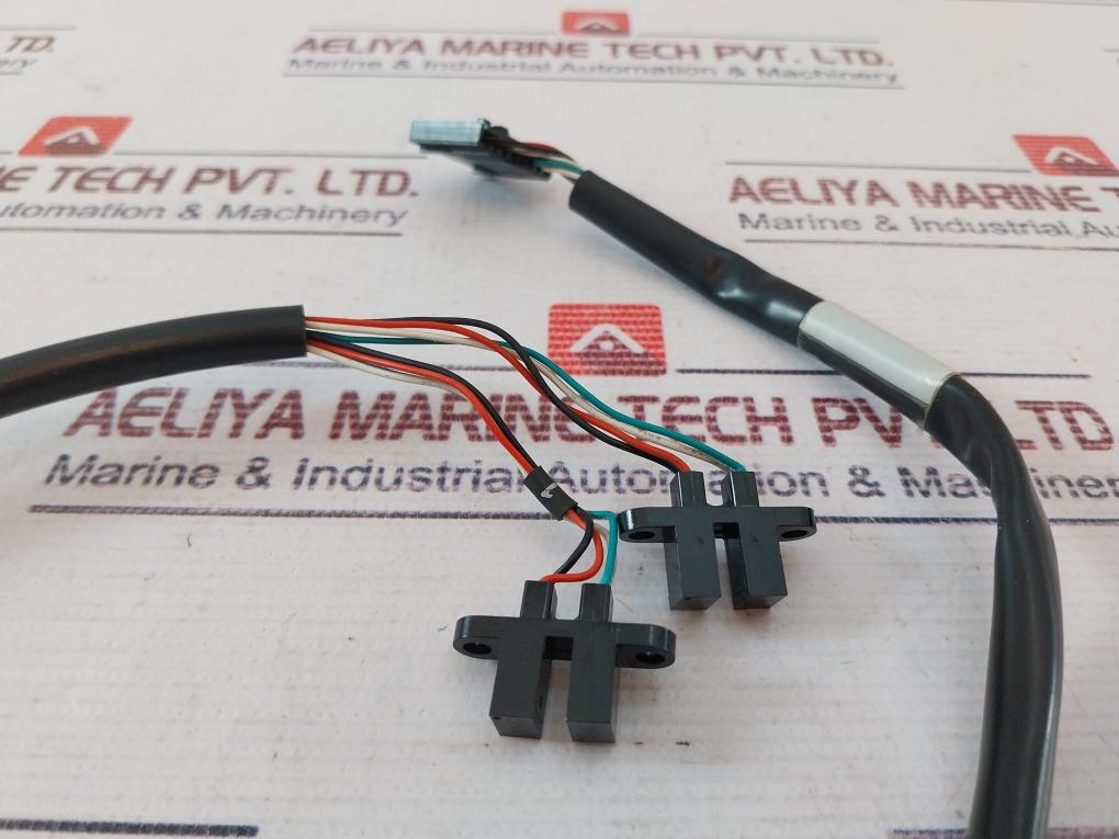 WATERS 270563 Sensing and Control Cable REV.1 OPB 891T51
