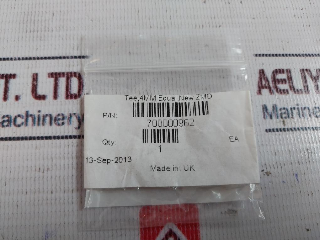 Waters 700000962 Tee,4Mm Equal, Zmd