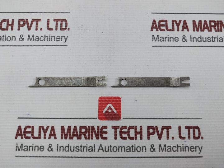Lot Of 2X 700003170 Collet And Comp Screw Multi-tool Waters