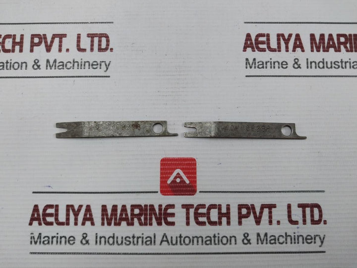 Lot Of 2X 700003170 Collet And Comp Screw Multi-tool Waters