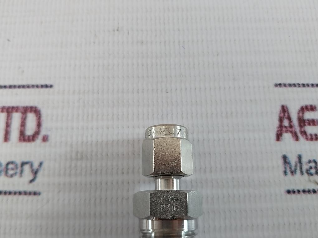 Waters 700006668 ¼” Mnpt X 1/8” Comp Fitting